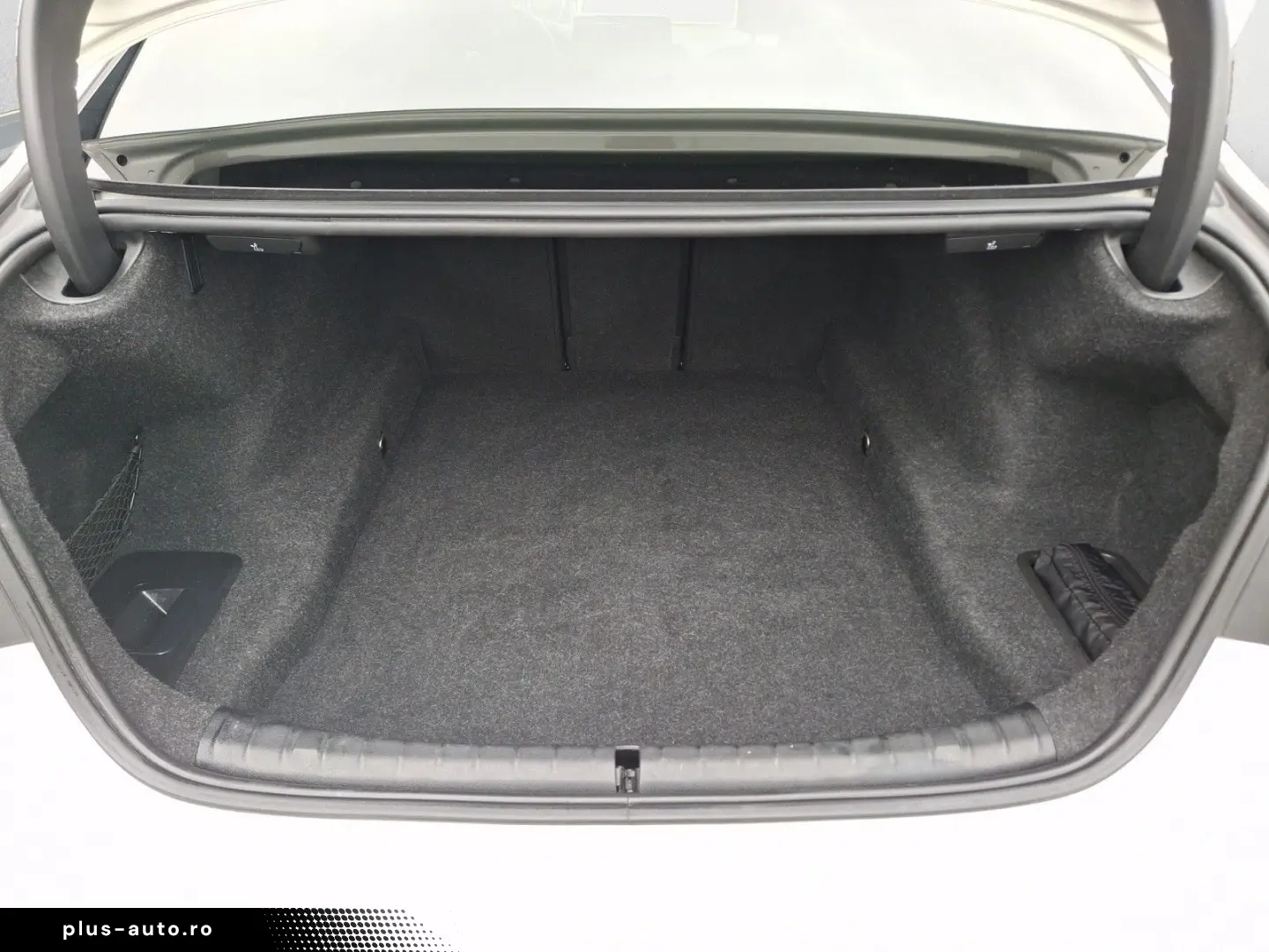 BMW 530i xDrive M Sport Navi ACC RFK Glasdach HiFi