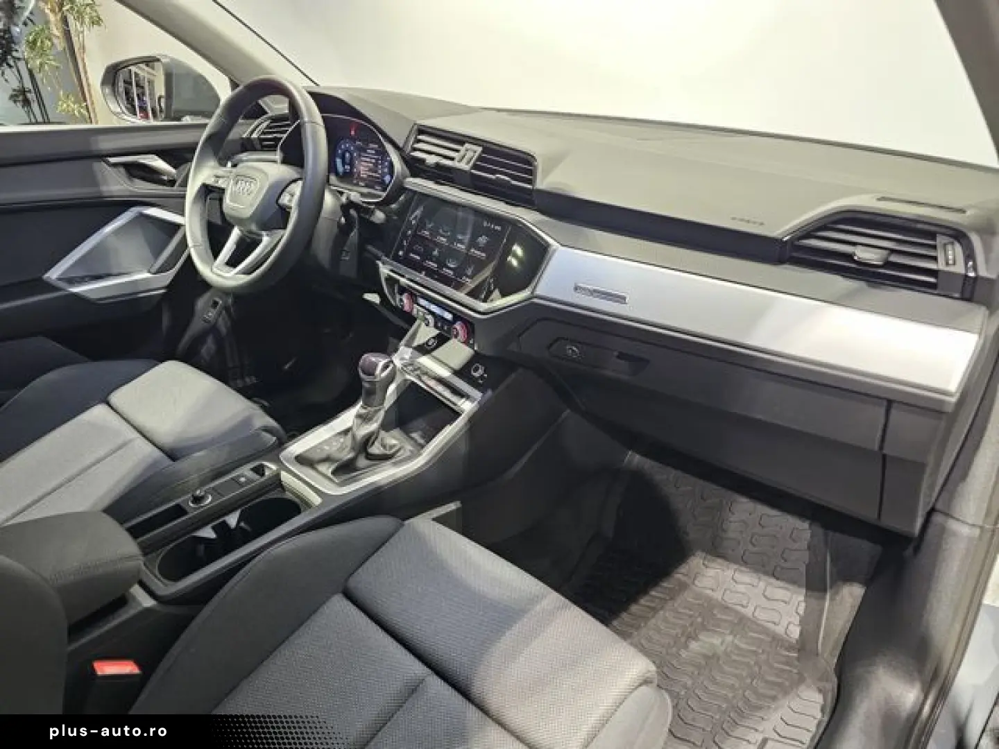 AUDI Q3 35 TFSI Sport Virtual LED Plus Standheiz. AHK