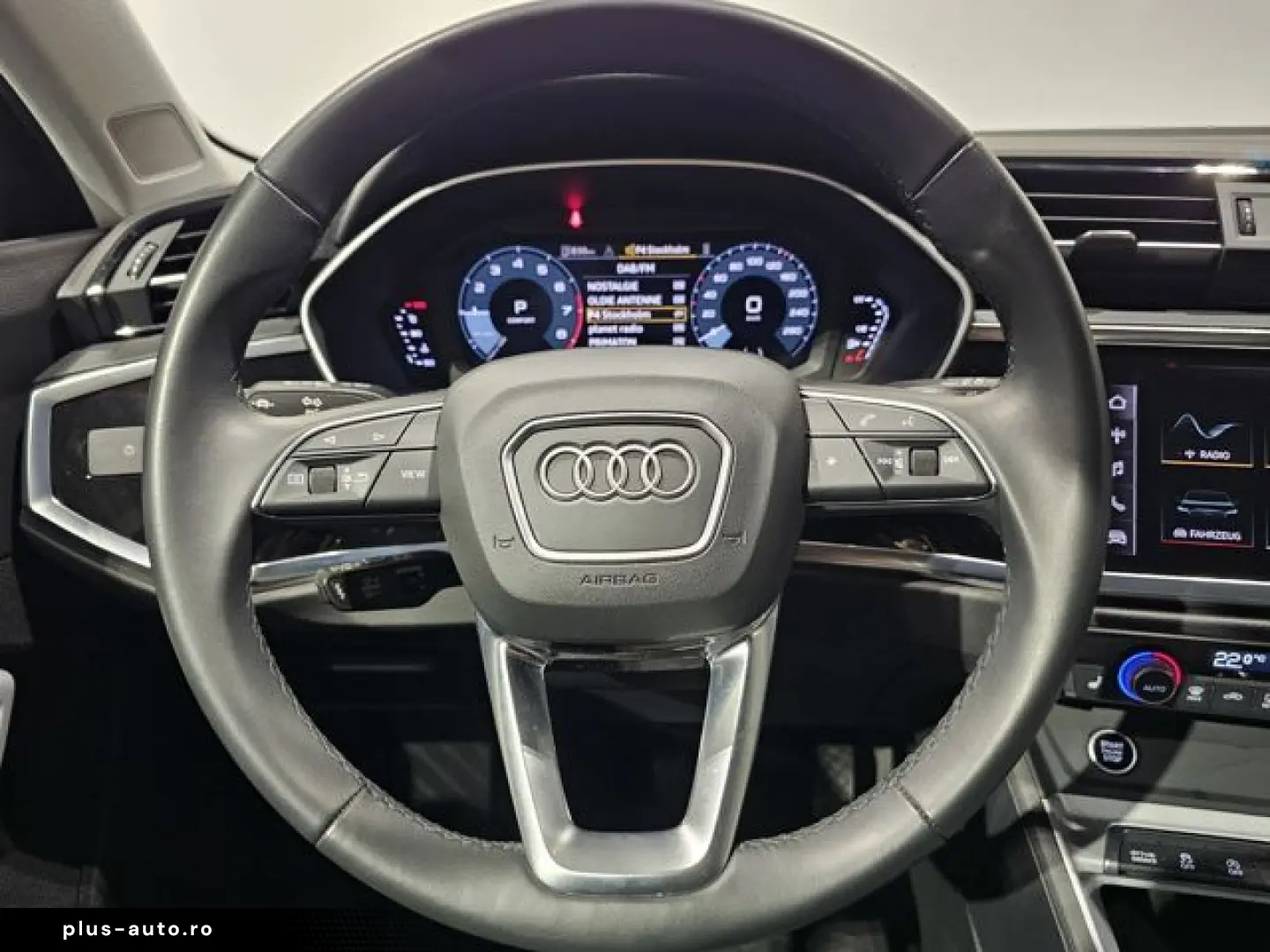 AUDI Q3 35 TFSI Sport Virtual LED Plus Standheiz. AHK