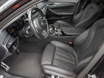 BMW 530i M Sportpaket 19  HeadUp Laser RfKam Glsdach