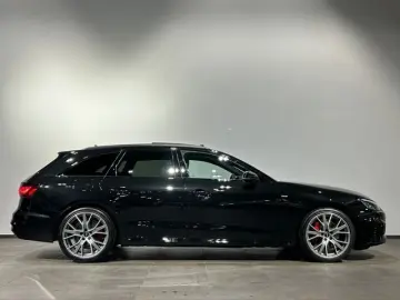 AUDI A4 2x S Line Comp. Black Matrix Pano Ahk 19 Zoll