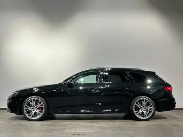 AUDI A4 2x S Line Comp. Black Matrix Pano Ahk 19 Zoll