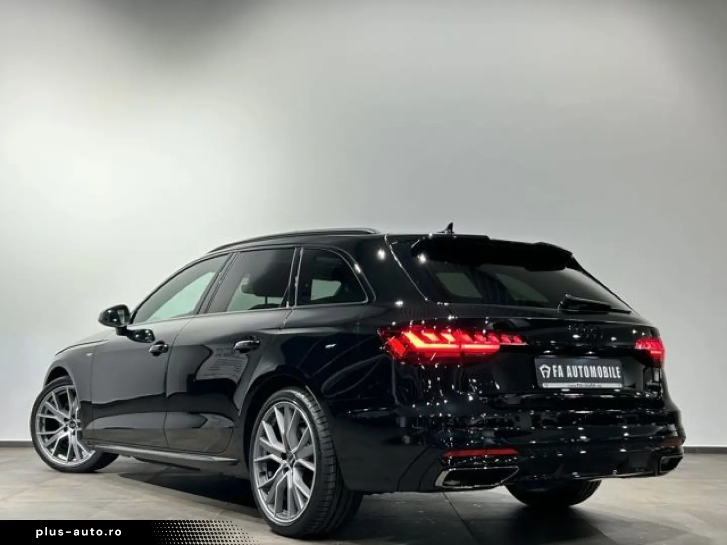 AUDI A4 2x S Line Comp. Black Matrix Pano Ahk 19 Zoll