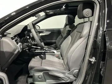 AUDI A4 2x S Line Comp. Black Matrix Pano Ahk 19 Zoll