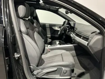 AUDI A4 2x S Line Comp. Black Matrix Pano Ahk 19 Zoll