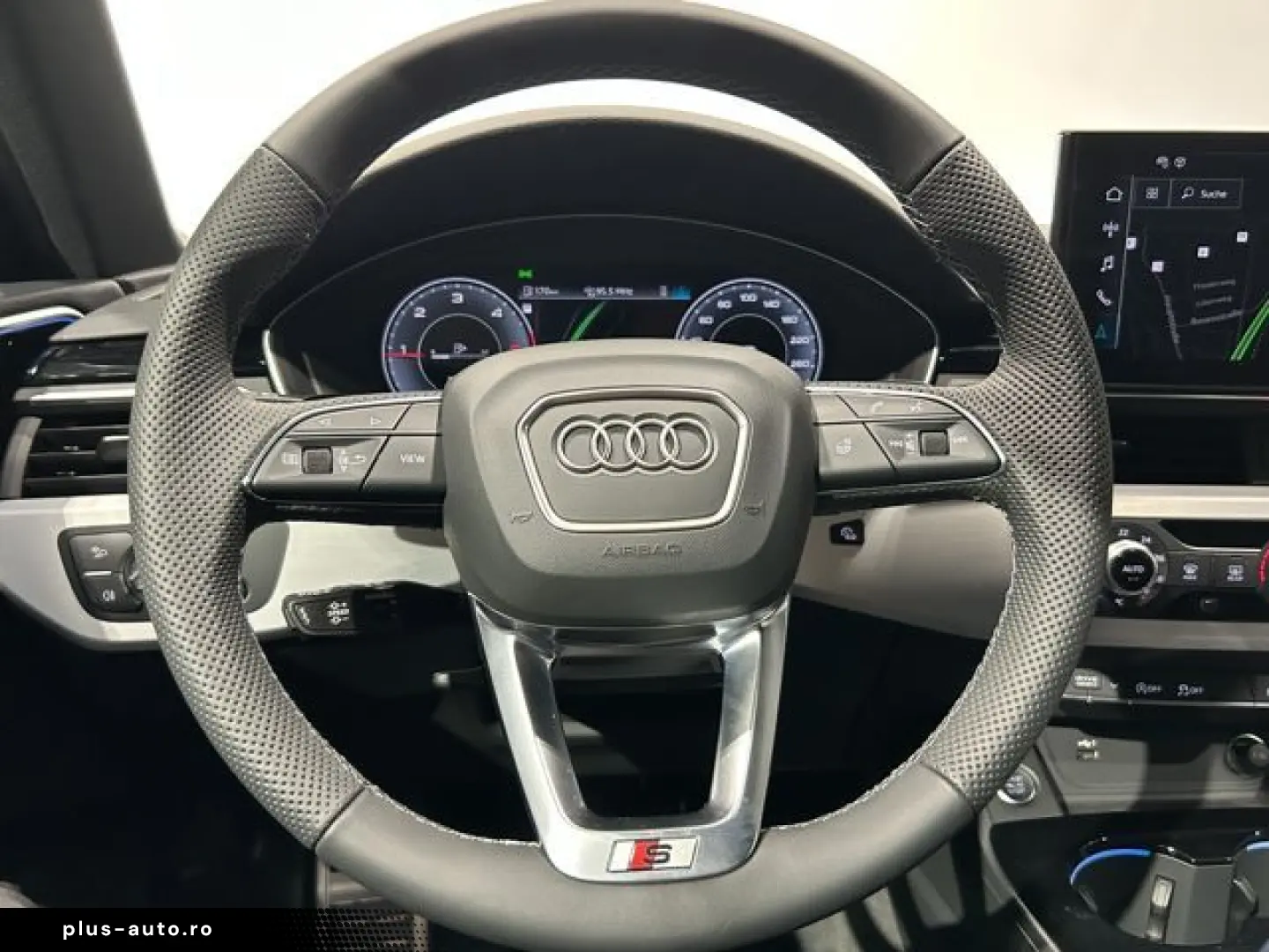 AUDI A4 2x S Line Comp. Black Matrix Pano Ahk 19 Zoll