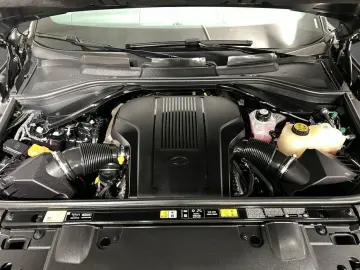 LAND ROVER Range Rover P530 LWB 5-Sitzer Autobiography