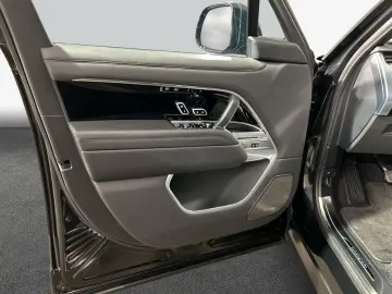 LAND ROVER Range Rover P530 LWB 5-Sitzer Autobiography