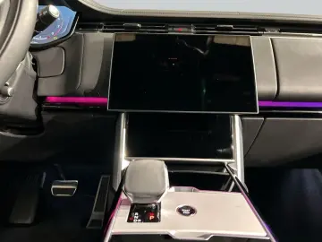 LAND ROVER Range Rover P530 LWB 5-Sitzer Autobiography