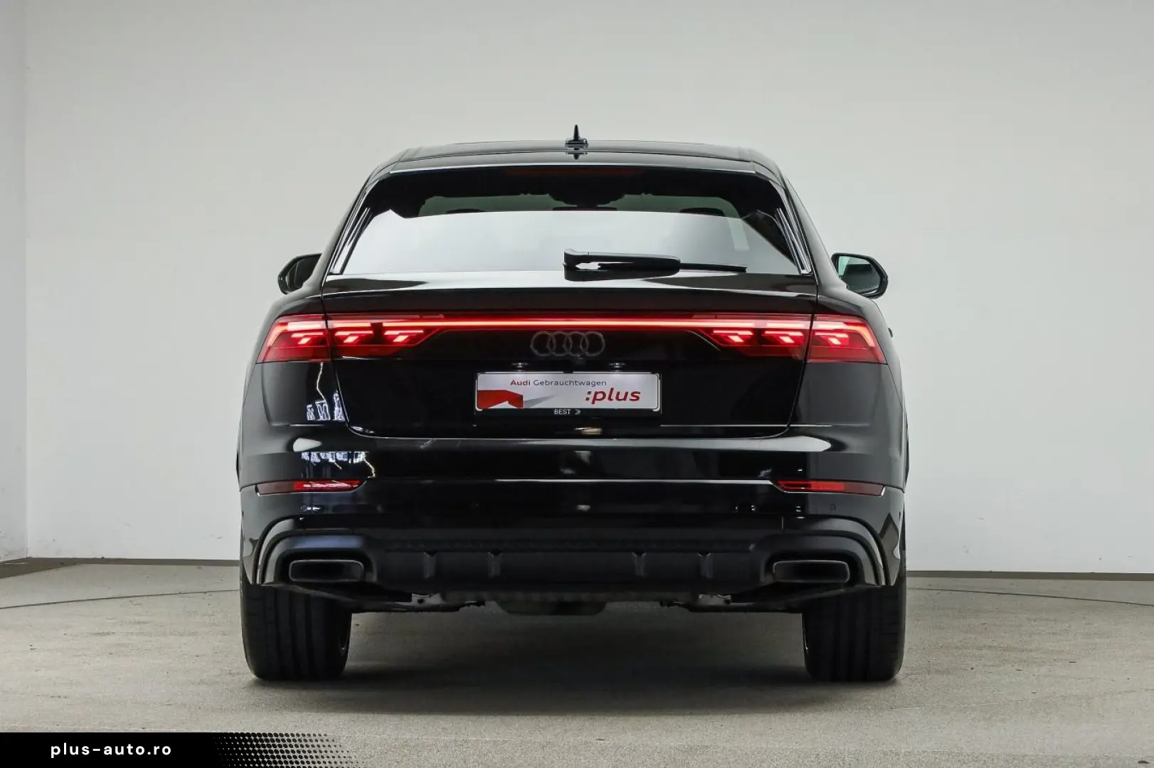 AUDI Q8 55 TFSI qu. 2 x S line black  HUD  Pano  AHK