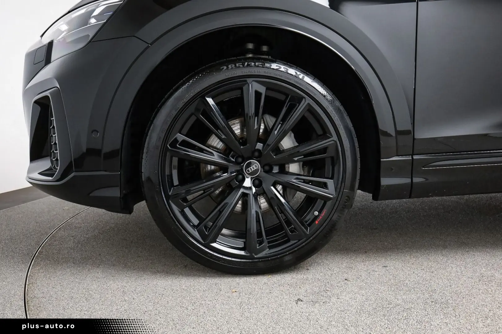 AUDI Q8 55 TFSI qu. 2 x S line black  HUD  Pano  AHK