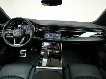AUDI Q8 55 TFSI qu. 2 x S line black  HUD  Pano  AHK