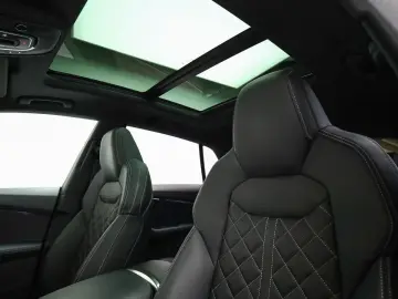 AUDI Q8 55 TFSI qu. 2 x S line black  HUD  Pano  AHK