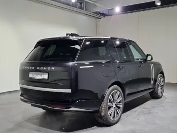 LAND ROVER Range Rover P550e Autobiography