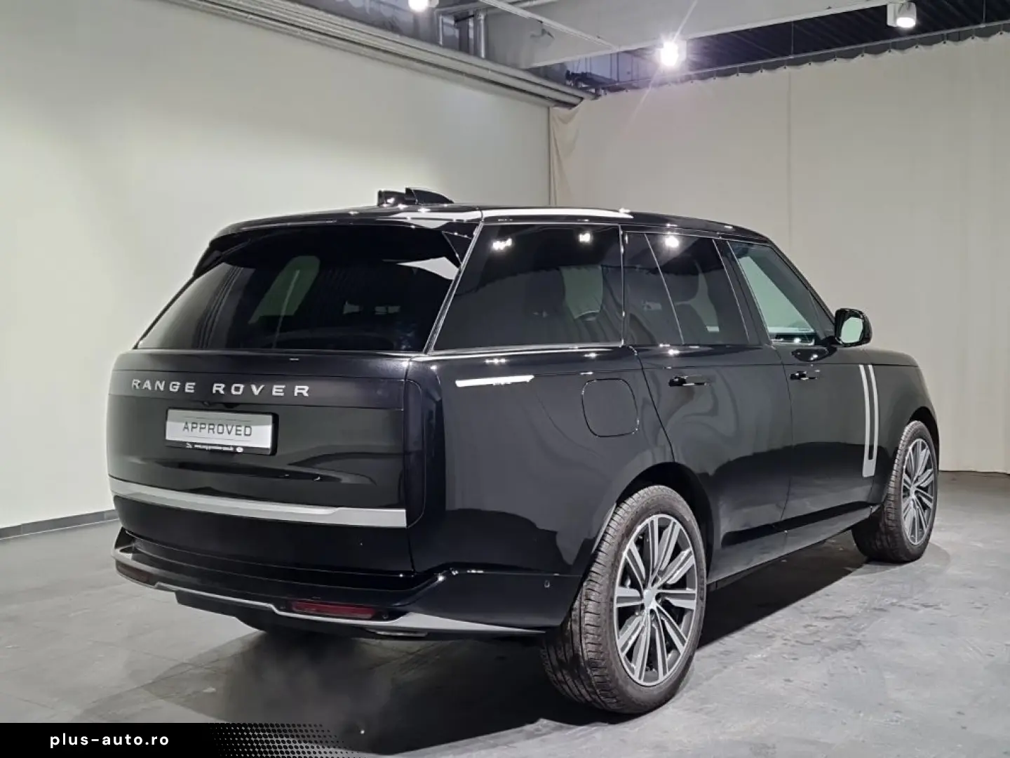 LAND ROVER Range Rover P550e Autobiography