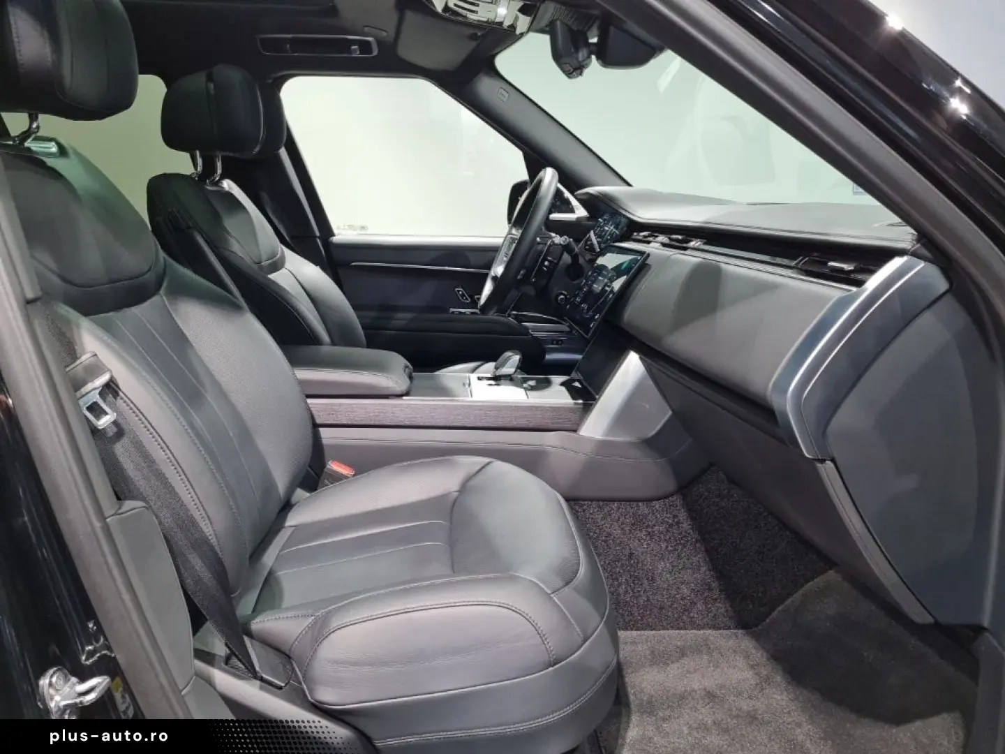 LAND ROVER Range Rover P550e Autobiography