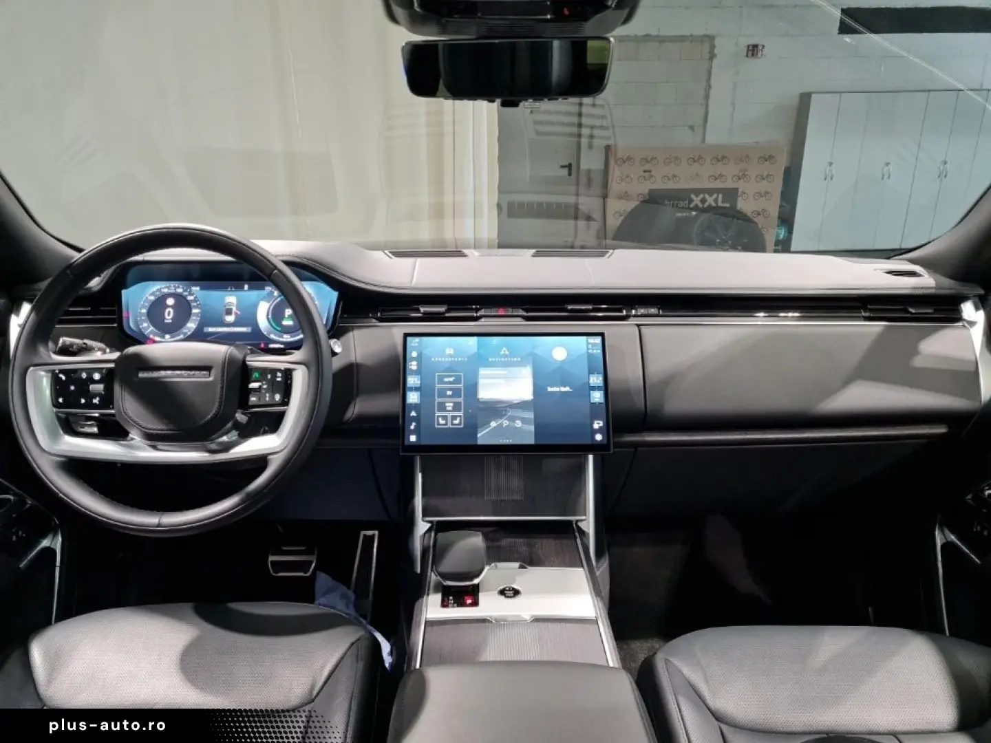 LAND ROVER Range Rover P550e Autobiography