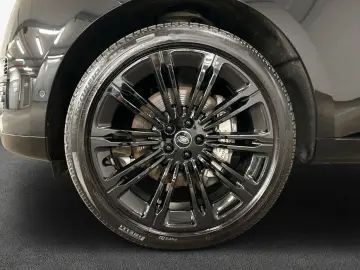 LAND ROVER Range Rover D300 HSE