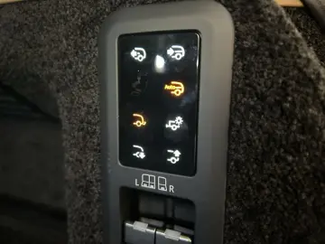 LAND ROVER Range Rover D300 HSE