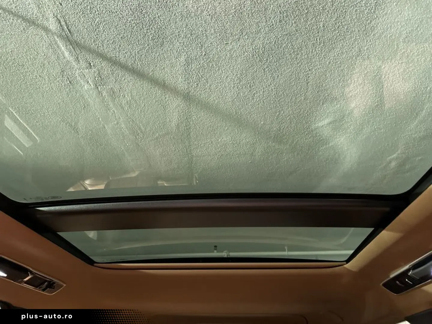 LAND ROVER Range Rover D300 HSE