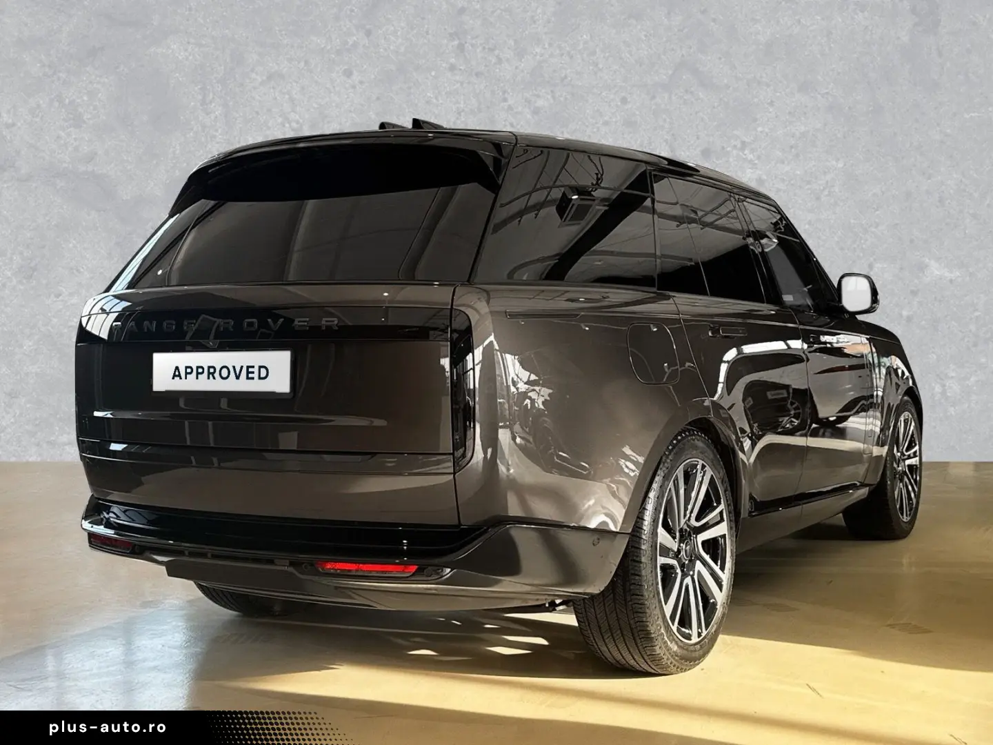 LAND ROVER Range Rover D350 HSE   AHK   HUD   Shadow-Exteri