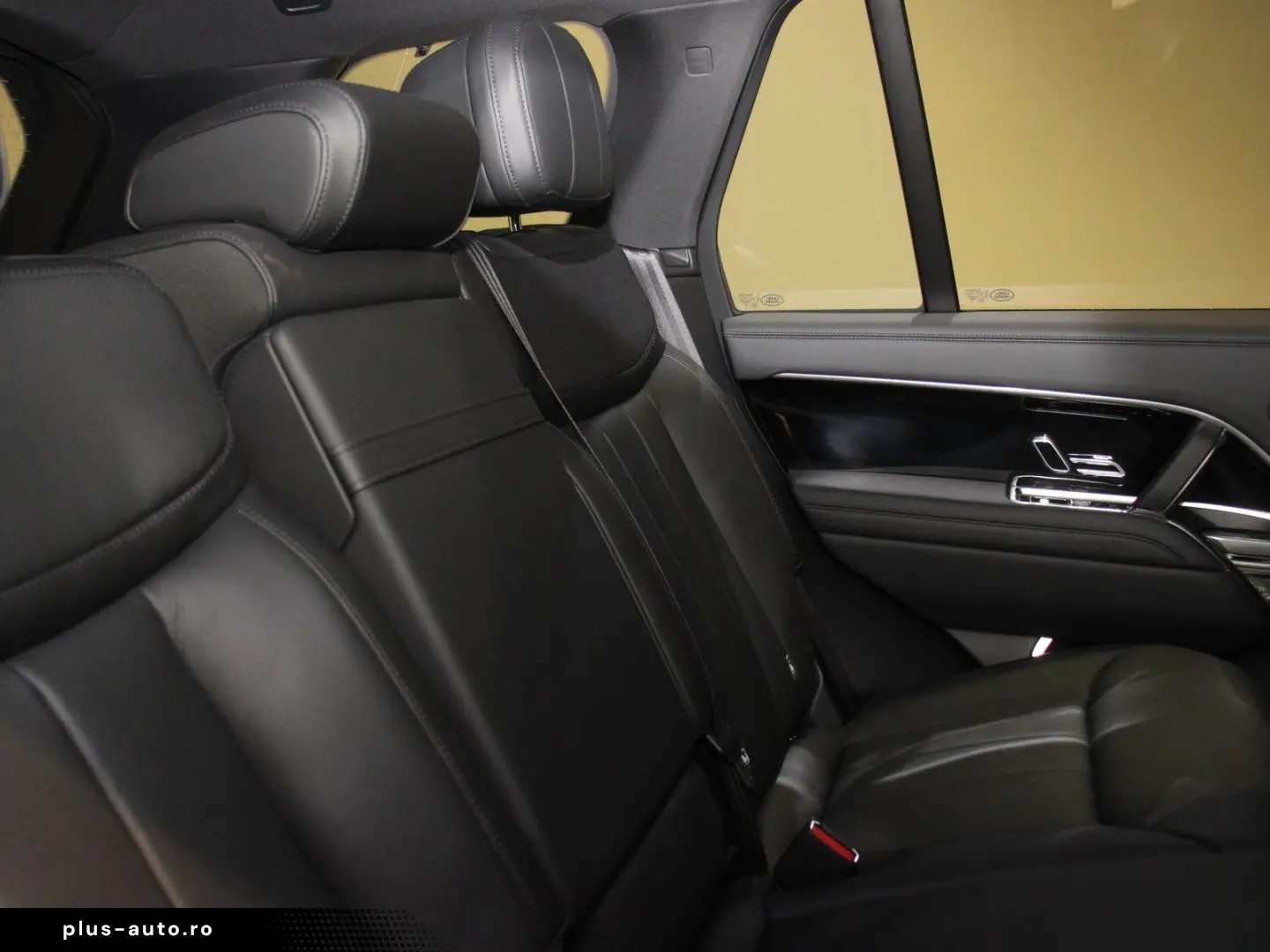 LAND ROVER Range Rover P460e HSE Hybrid AHK Pano