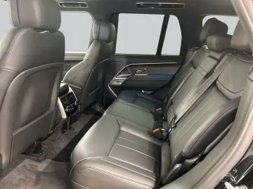 LAND ROVER Range Rover D300 HSE