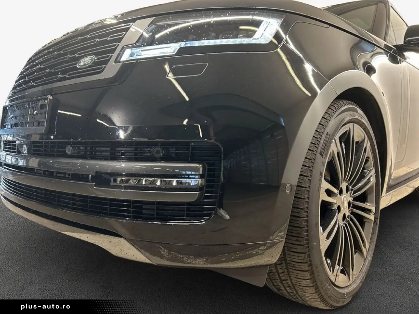 LAND ROVER Range Rover D300 HSE