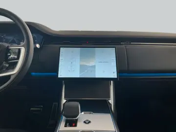 LAND ROVER Range Rover D300 HSE