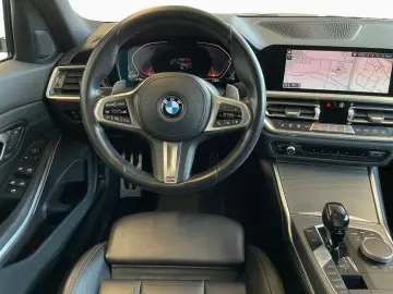 BMW 320dA xDrive M Sport AHK HUD Stop&Go DA HiFi PA
