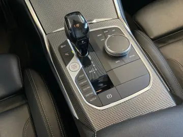 BMW 320dA xDrive M Sport AHK HUD Stop&Go DA HiFi PA