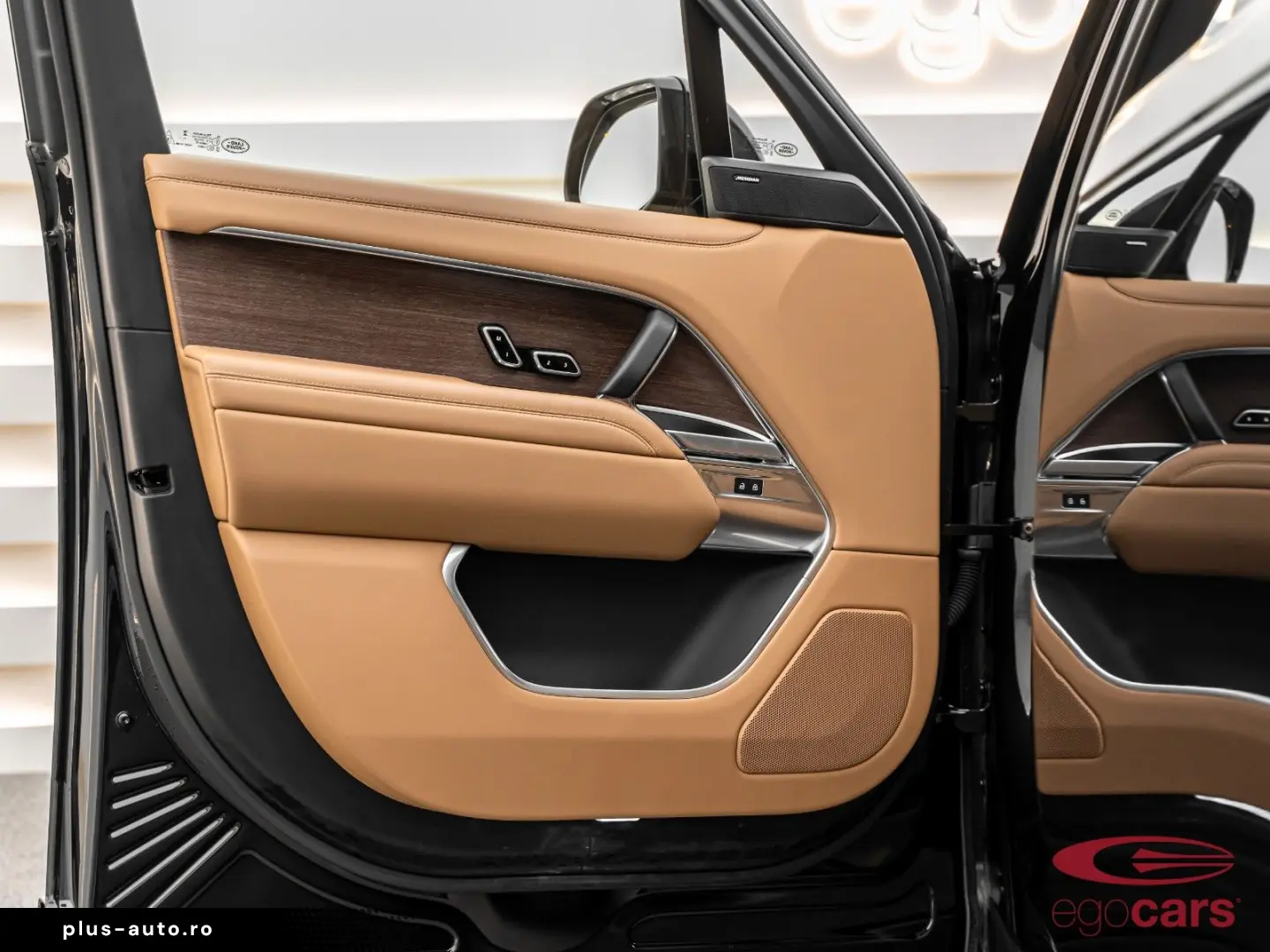 LAND ROVER Range Rover 3.0 P460e SE