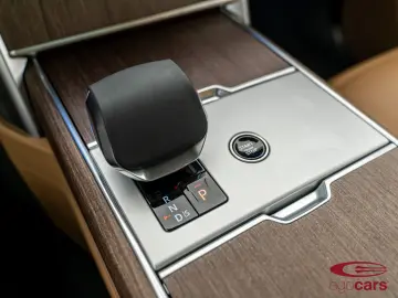 LAND ROVER Range Rover 3.0 P460e SE