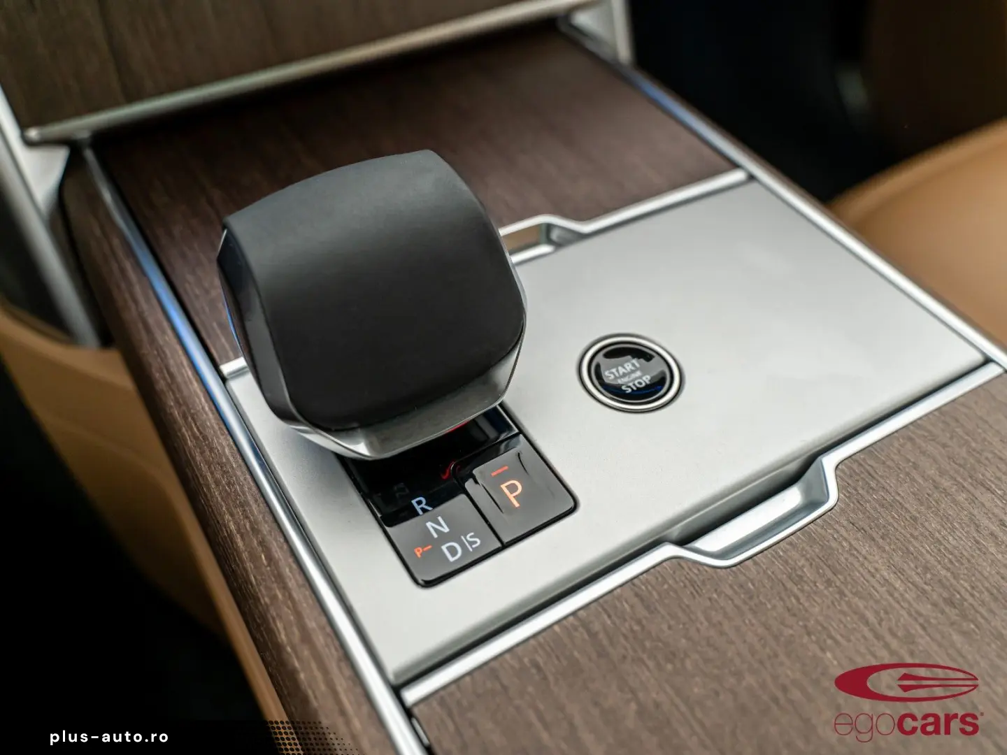 LAND ROVER Range Rover 3.0 P460e SE