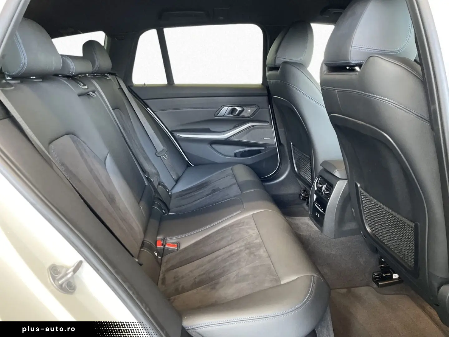 BMW 320dA xD Tour M Sport - AHK St Go H K MEM adLED