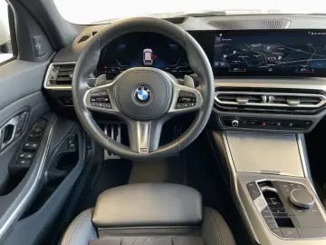 BMW 320dA xD Tour M Sport - AHK St Go H K MEM adLED