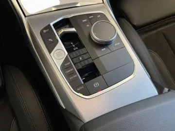 BMW 320dA xD Tour M Sport - AHK St Go H K MEM adLED