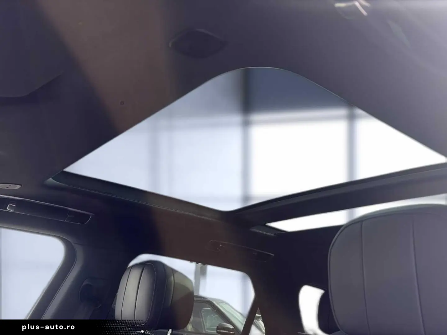 LAND ROVER Range Rover Sport D300 SE AHK Pano 3dSurround