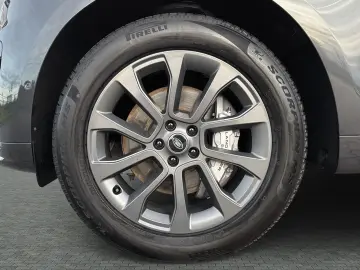 LAND ROVER Range Rover Sport D300 Dyn. SE AHK Black WinterP