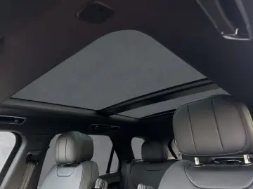 LAND ROVER Range Rover Sport D300 Dyn. SE AHK Black WinterP