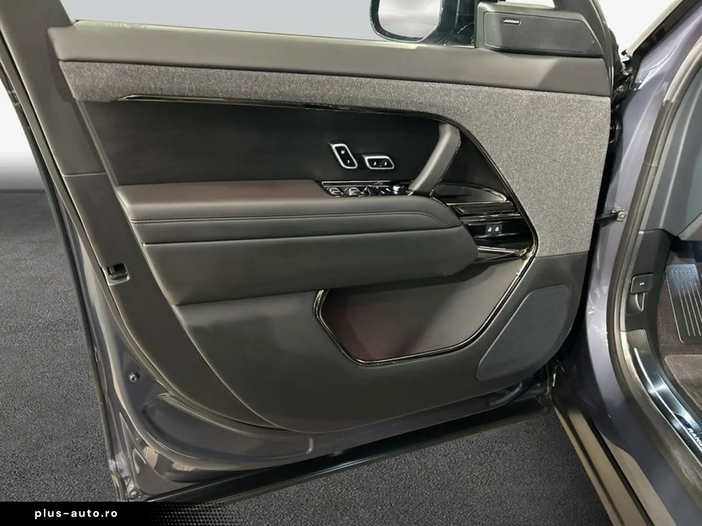 LAND ROVER Range Rover Sport P460e Hybrid Dynamic SE