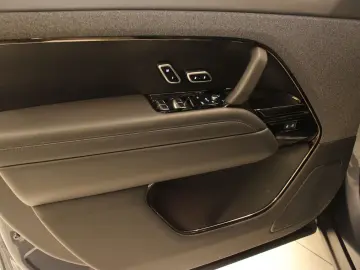 LAND ROVER Range Rover Sport D350 Autobiography AHK Black P