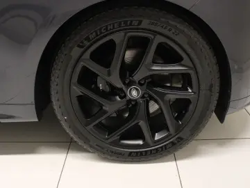 LAND ROVER Range Rover Sport D350 Autobiography AHK Black P