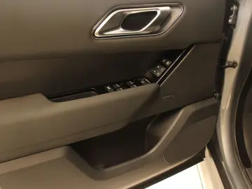 LAND ROVER Range Rover Velar 2.0 D200 DYNAMIC SE AWD AHK Bl