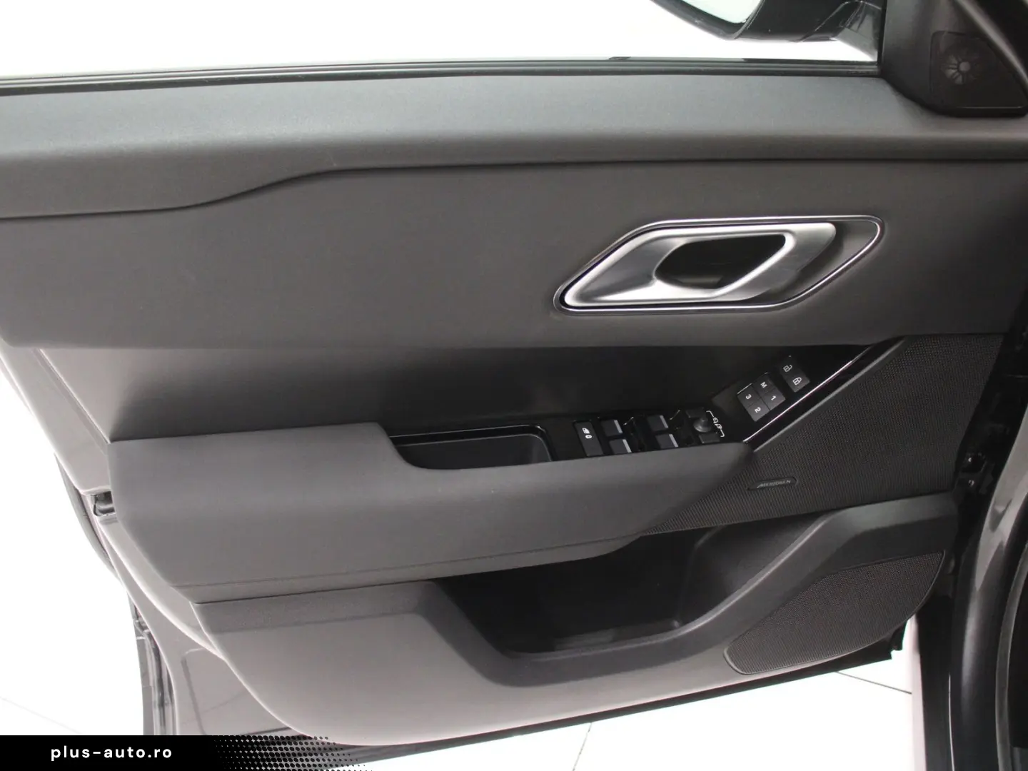 LAND ROVER Range Rover Velar 2.0 D200 DYNAMIC SE AWD AHK Bl