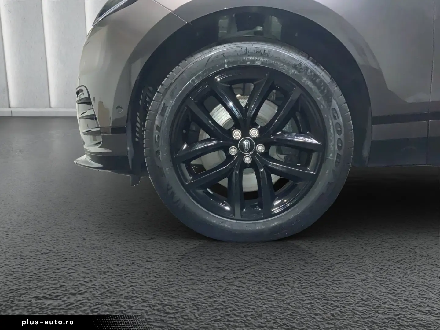 LAND ROVER Range Rover Velar D300 SE   Pano-SD   Winter-Pak