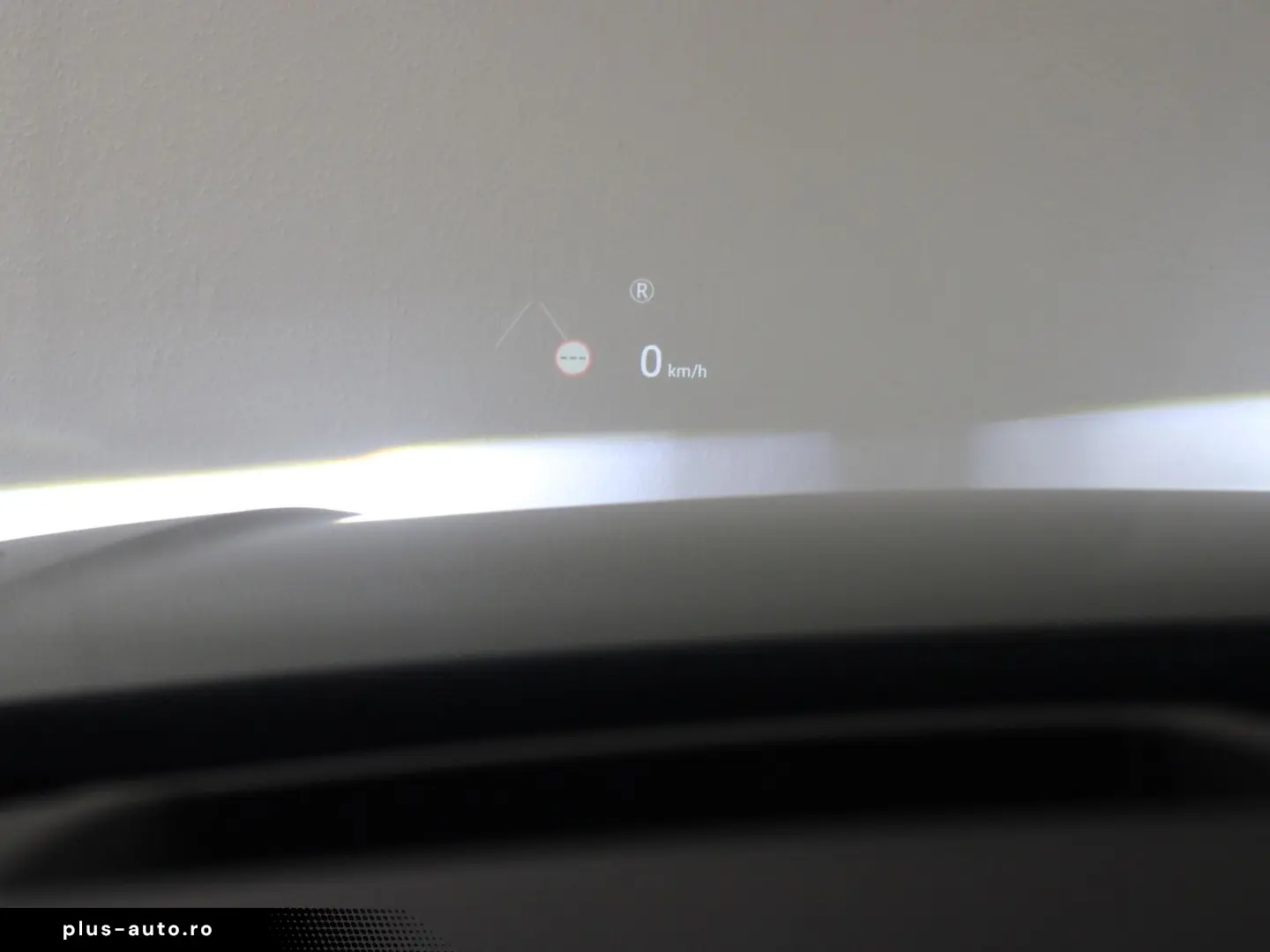 LAND ROVER Range Rover Velar D300 Dynamic SE AHK Pano