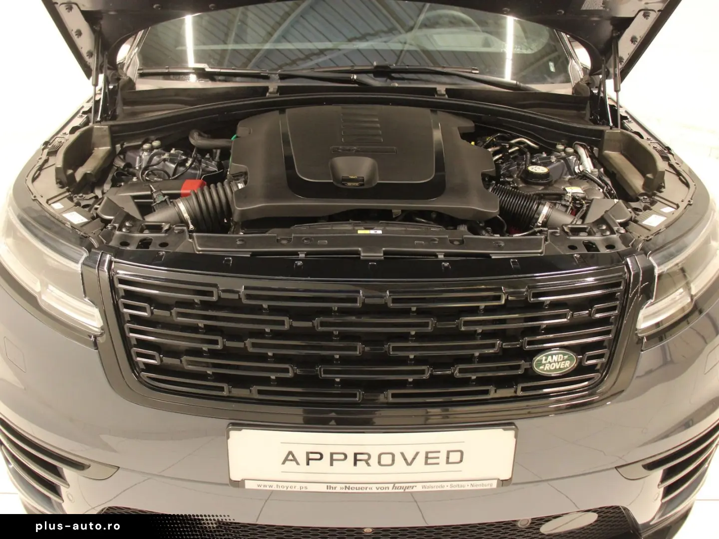 LAND ROVER Range Rover Velar D300 Dynamic SE AHK Pano