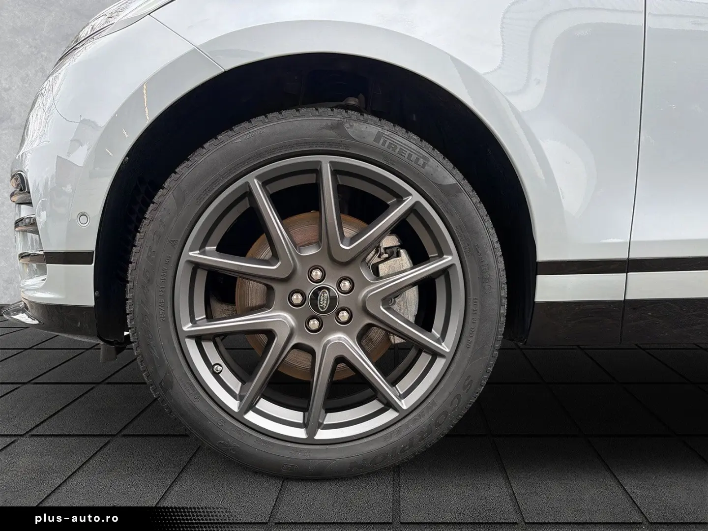 LAND ROVER Range Rover Velar D300 Dyn.SE 20 AHK Pano Winter