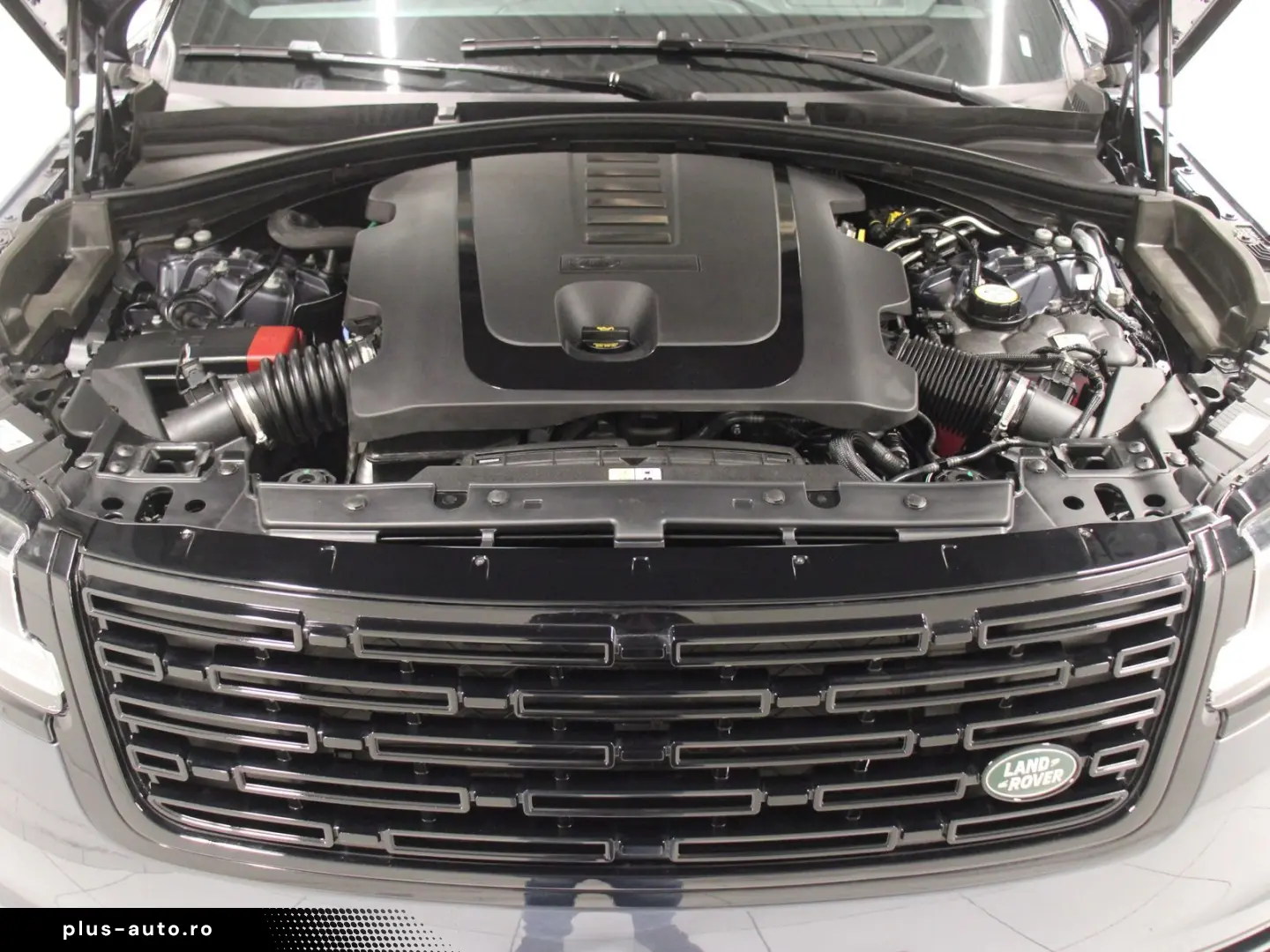 LAND ROVER Range Rover Velar D300 Dynamic SE Black Pack